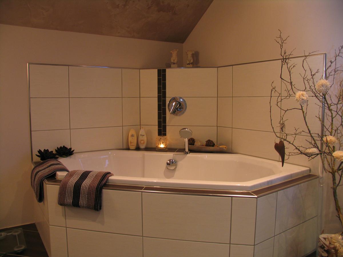 Küche & Bad - Traumbäder, die wir für Kunden umgesetzt haben